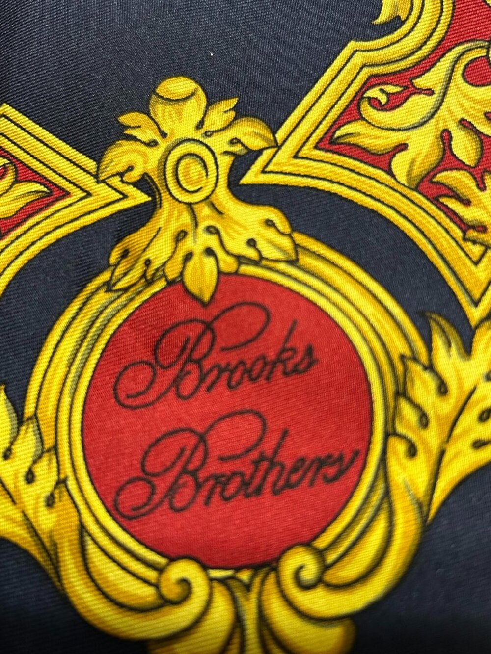 Brooks Brothers rare vintage 175 th  Anniversary Daffodil scarf